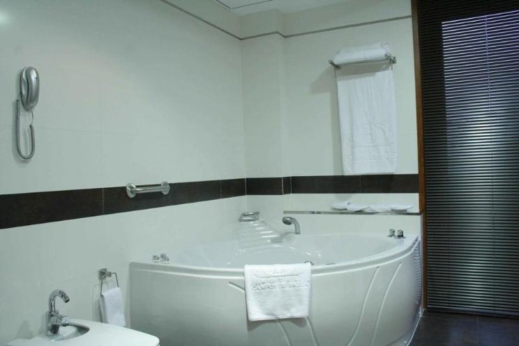 JUNIOR SUITE STANDARD Room