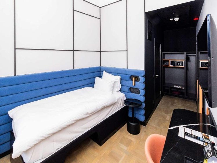 SINGLE COMFORT Room