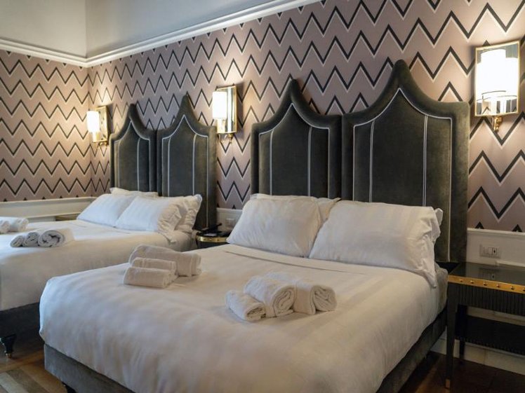 QUADRUPLE DELUXE Room
