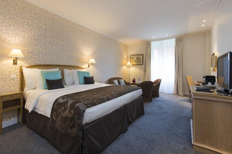 DOUBLE SUPERIOR Room