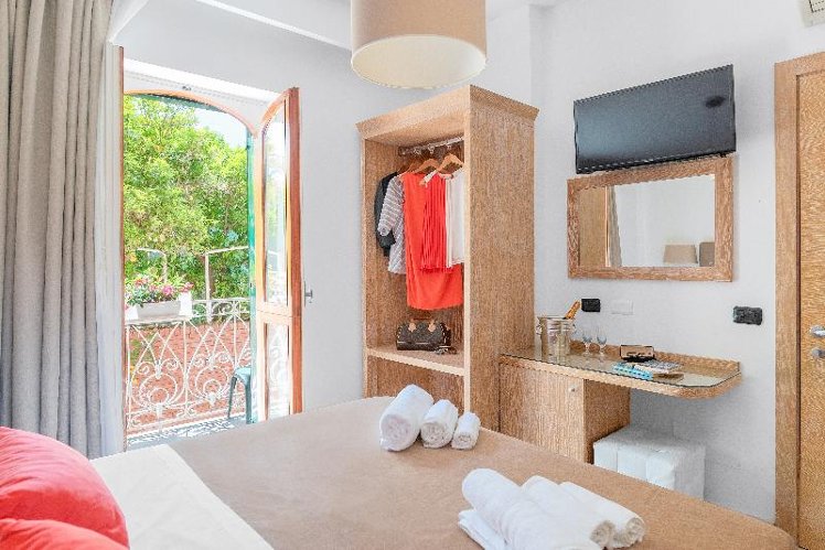 DOUBLE SUPERIOR GARDEN VIEW Room