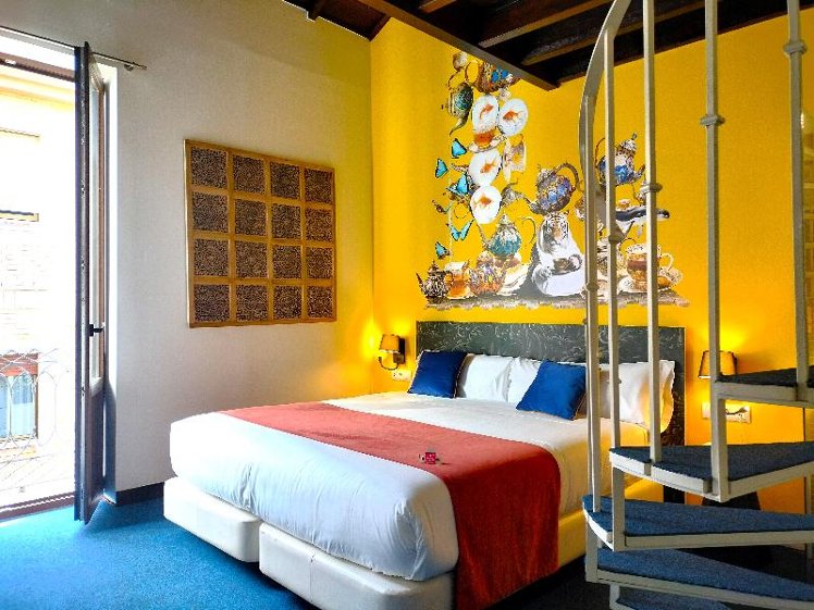 TRIPLE WITH BALCONY Room
