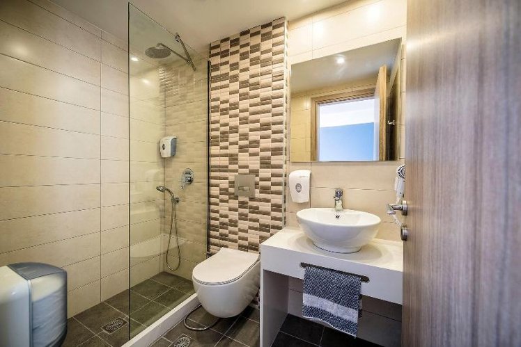 JUNIOR SUITE STANDARD Room