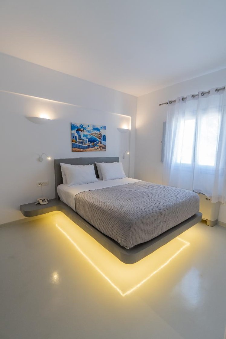 Double or Twin DELUXE Room