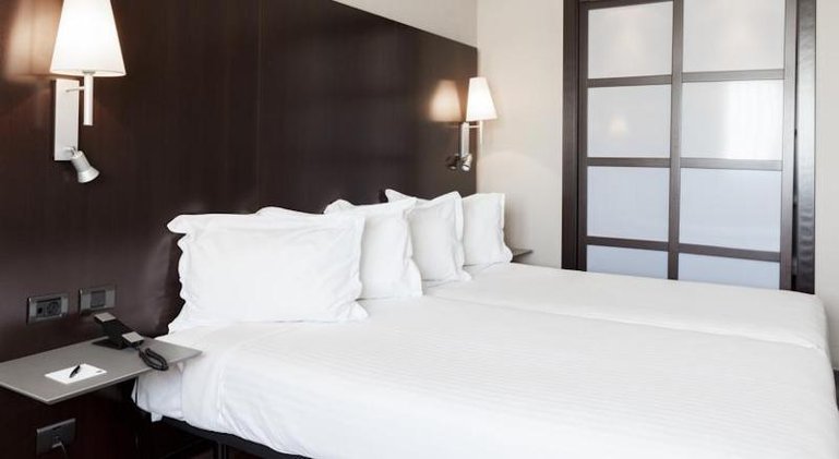 DOUBLE STANDARD Room
