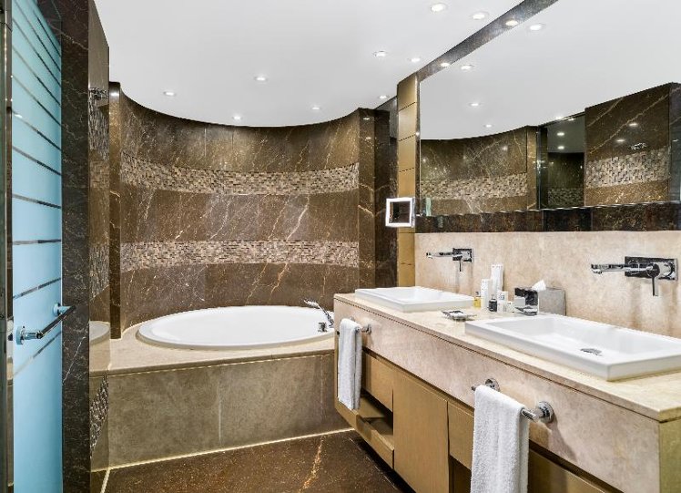 SUITE CITY VIEW Room