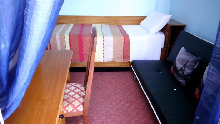 SINGLE STANDARD Room