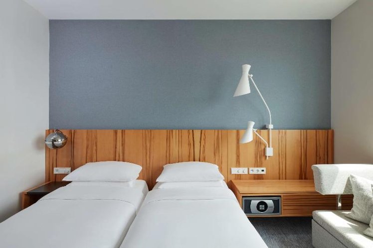 TWIN WITH VIEWS Room