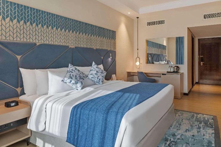 Double or Twin DELUXE Room