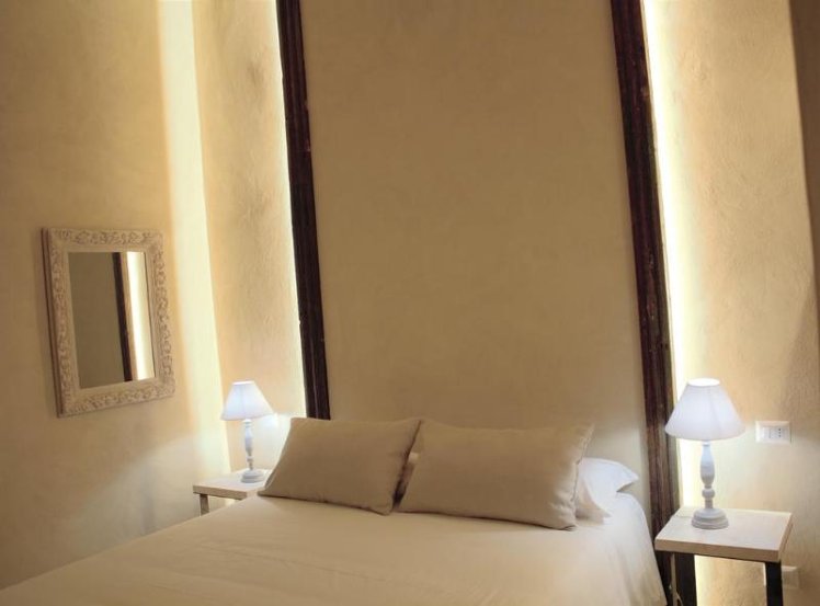 JUNIOR SUITE STANDARD Room