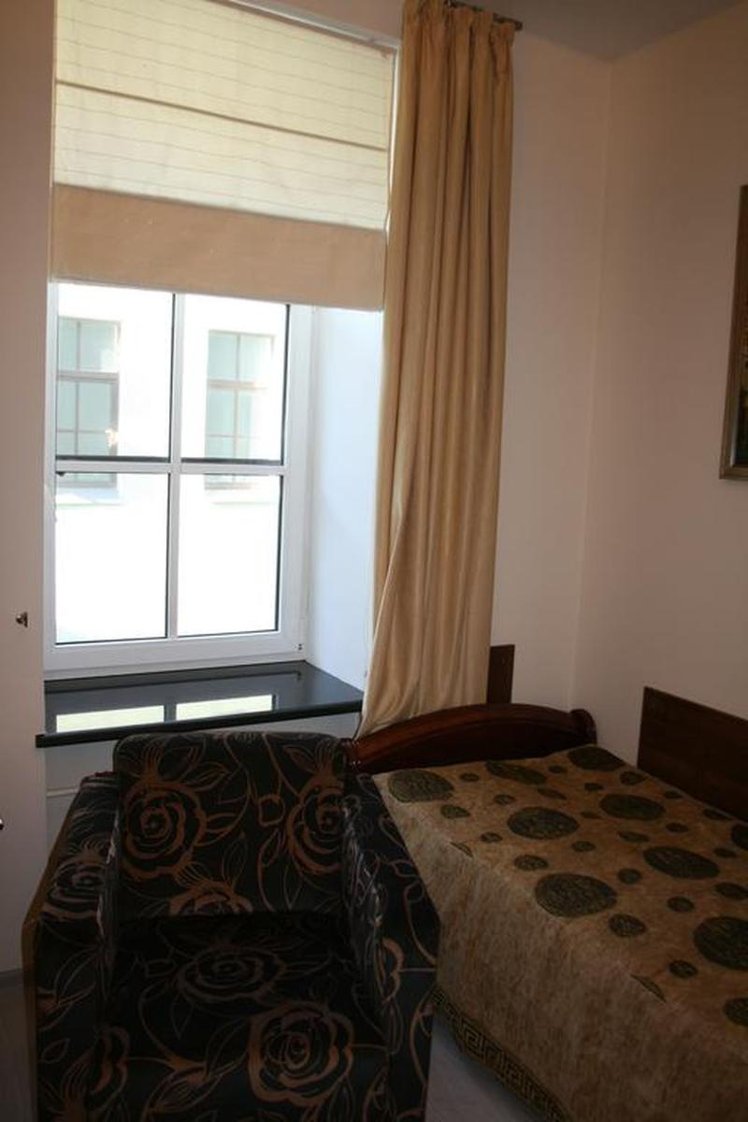 SINGLE STANDARD Room