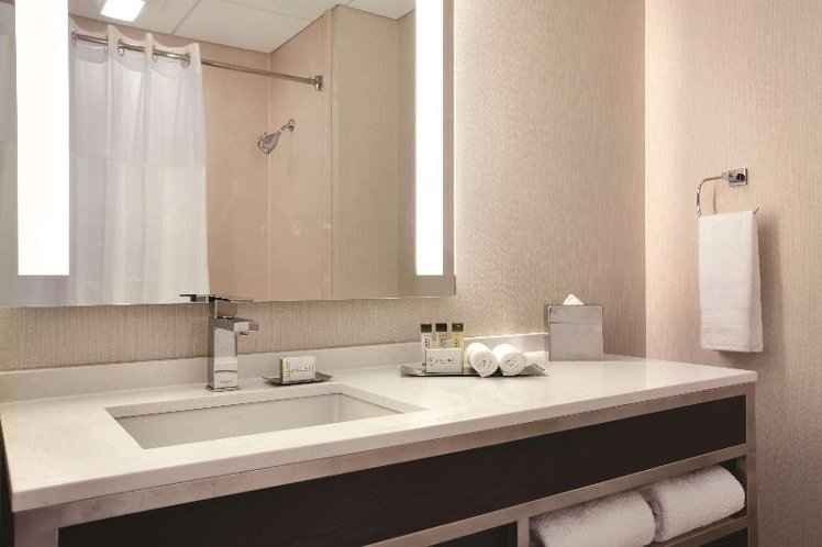 Doubletree By Hilton Boston-Downtown