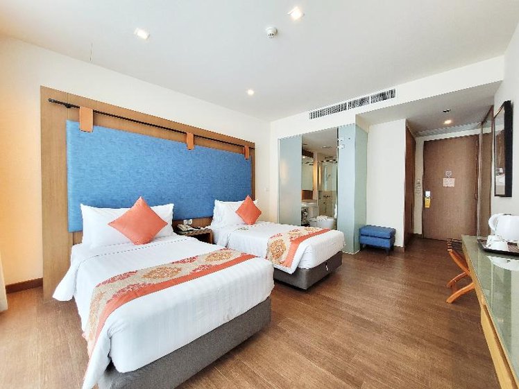 TWIN PREMIER Room