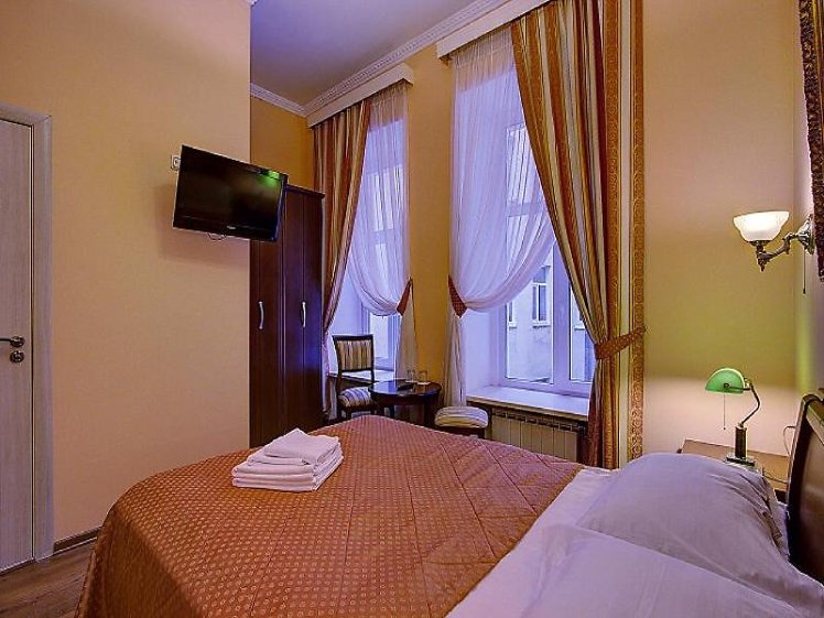 SINGLE STANDARD Room