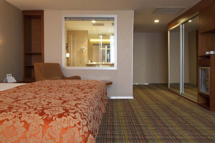 SINGLE STANDARD Room