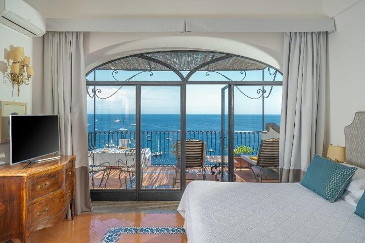JUNIOR SUITE SEA VIEW WITH BALCONY Room