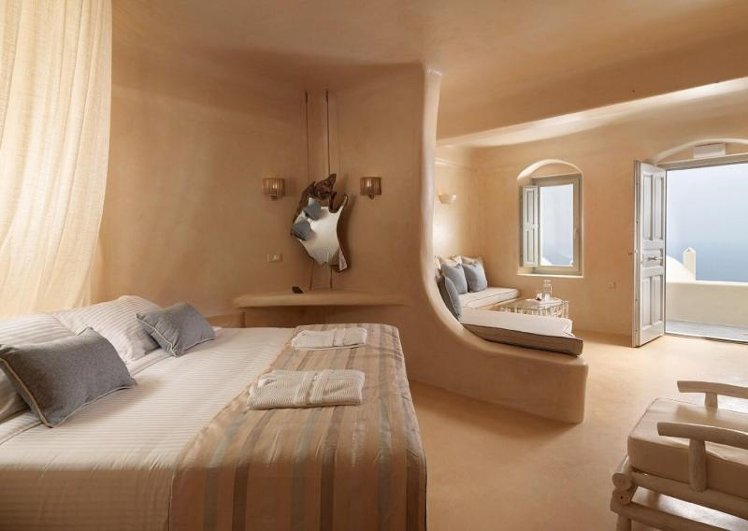 SUITE KING SIZE BED Room