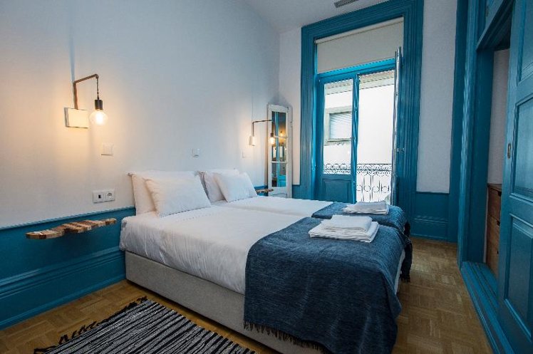 TWIN BASIC Room