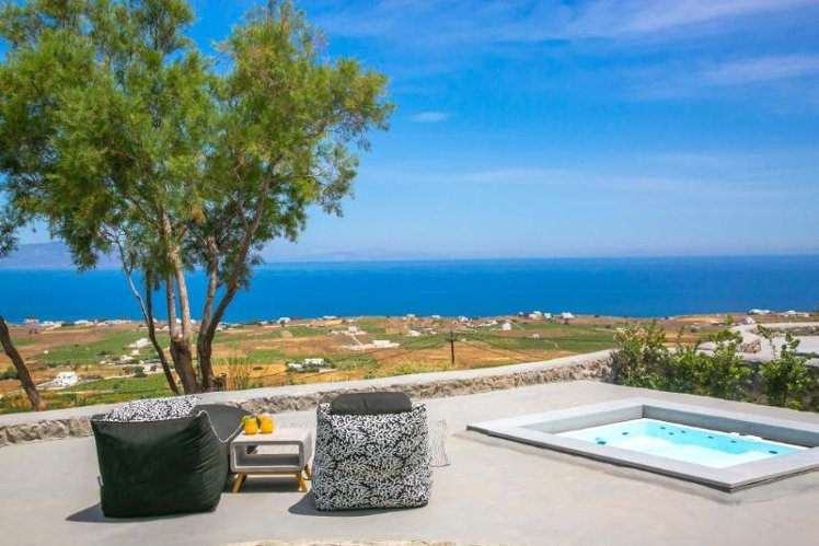 VILLA LUXURY Room