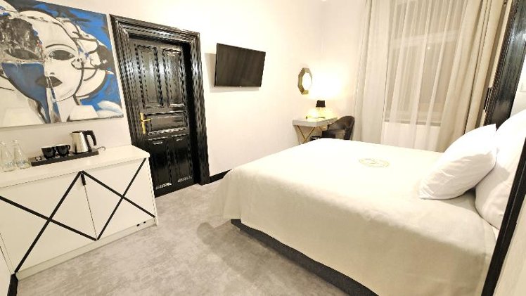 DOUBLE STANDARD Room
