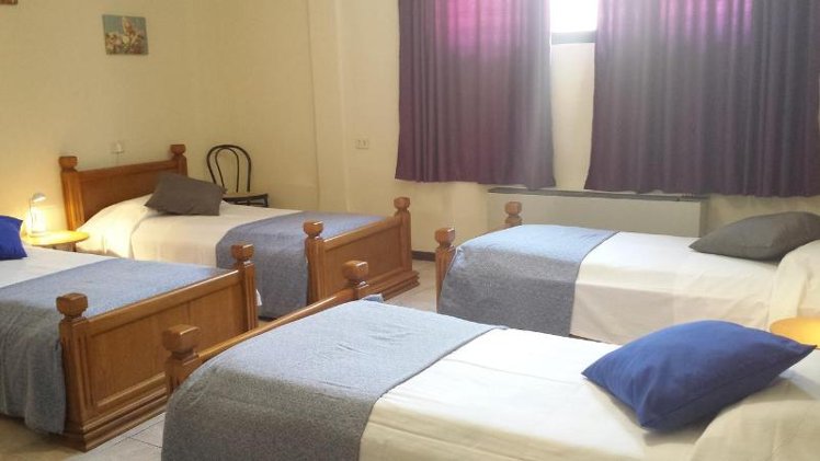 QUADRUPLE STANDARD Room