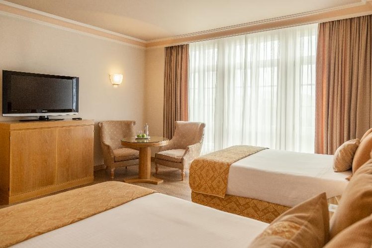 DOUBLE STANDARD Room