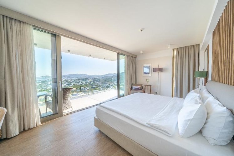 DOUBLE DELUXE SEA VIEW Room