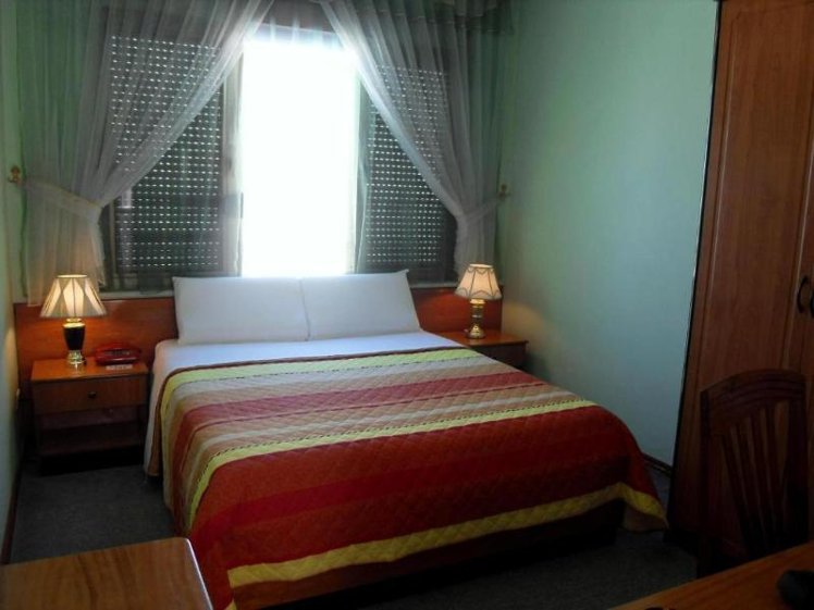 DOUBLE SINGLE USE STANDARD Room