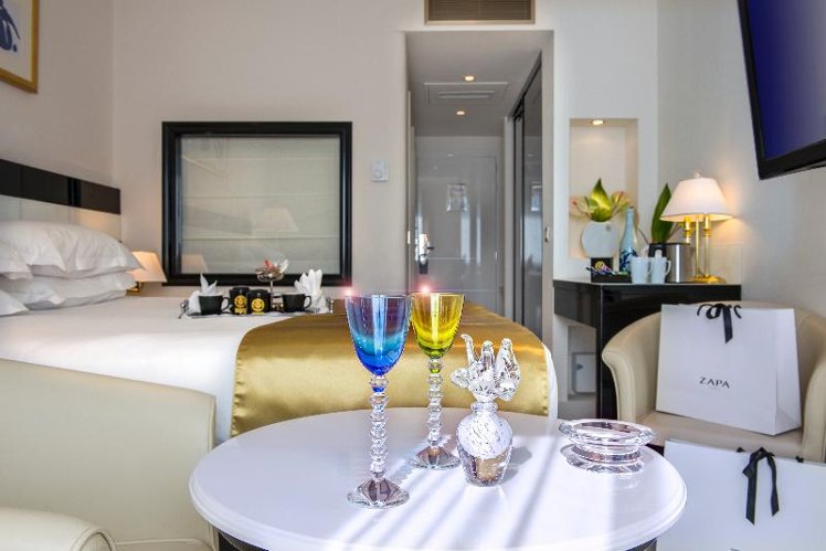 DOUBLE PREMIUM Room