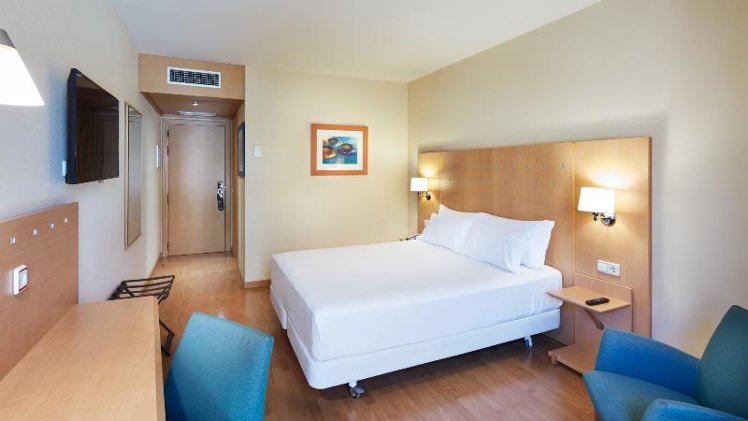 DOUBLE STANDARD Room