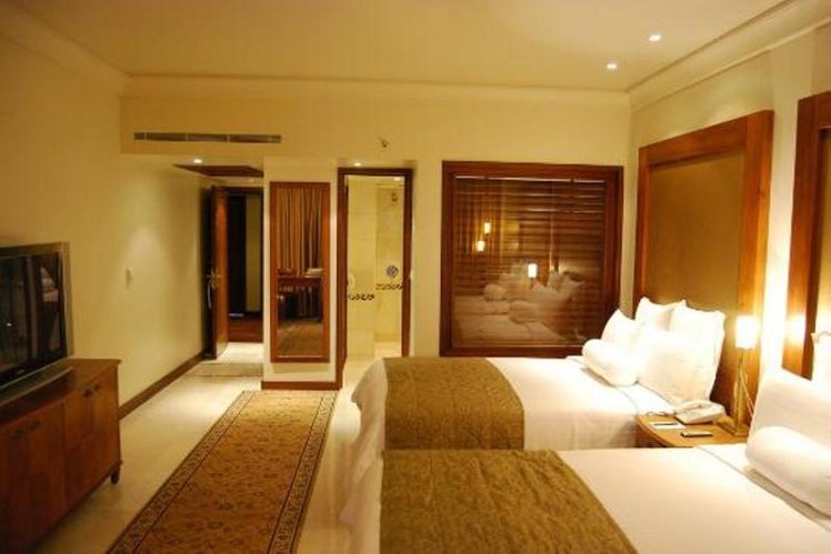 TRIPLE STANDARD Room