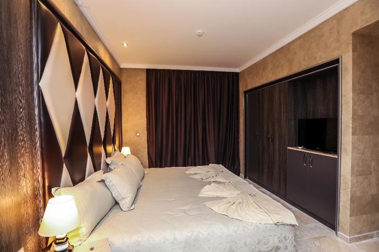 STUDIO STANDARD Room