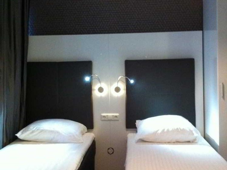 QUADRUPLE BASIC Room