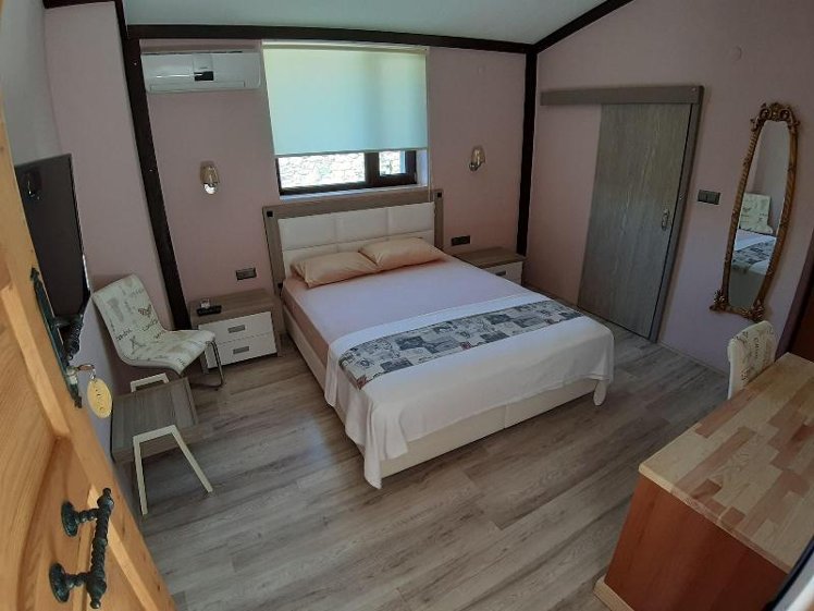 DOUBLE STANDARD Room