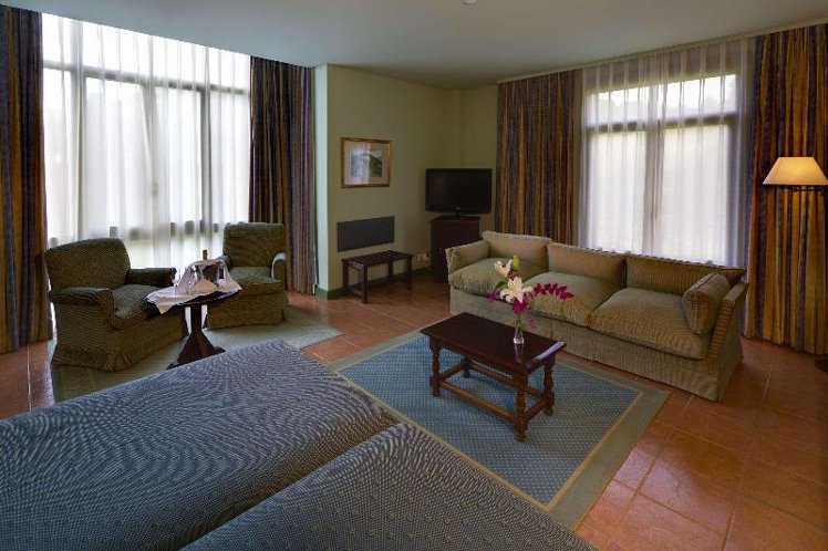 DOUBLE SUPERIOR Room