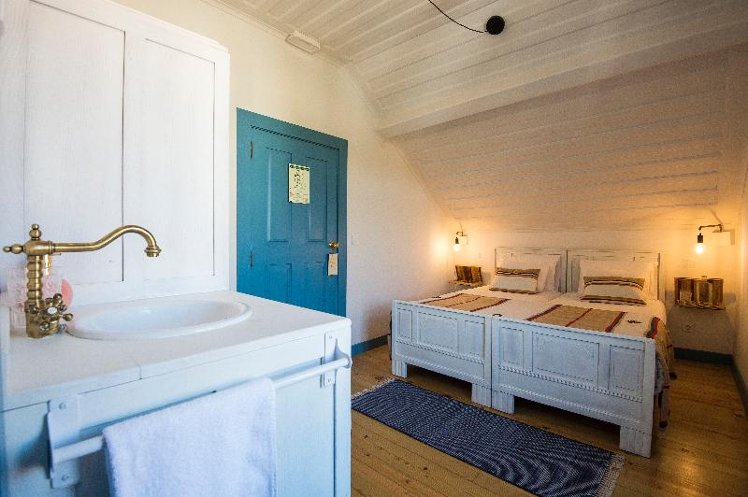 TWIN STANDARD Room