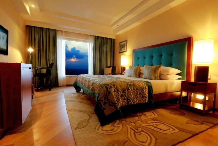 TWIN DELUXE Room