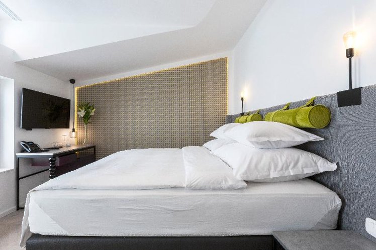 DOUBLE DELUXE Room