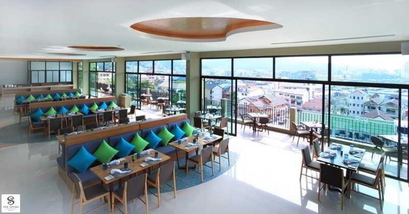 Naris Art Hotel
