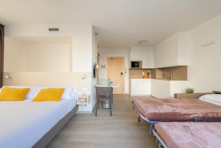 STUDIO CAPACITY 3 Room