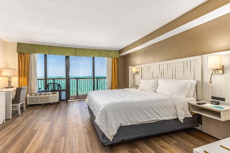 DOUBLE WITH VIEWS Room