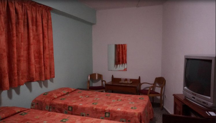 TRIPLE STANDARD Room