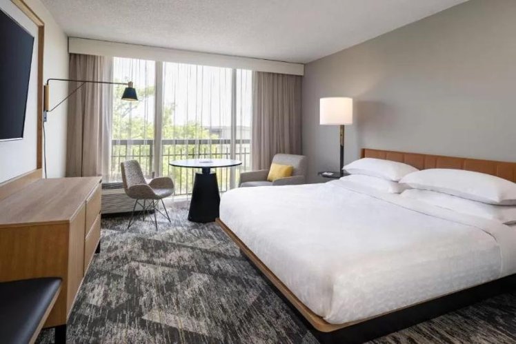 DOUBLE KING SIZE BED Room