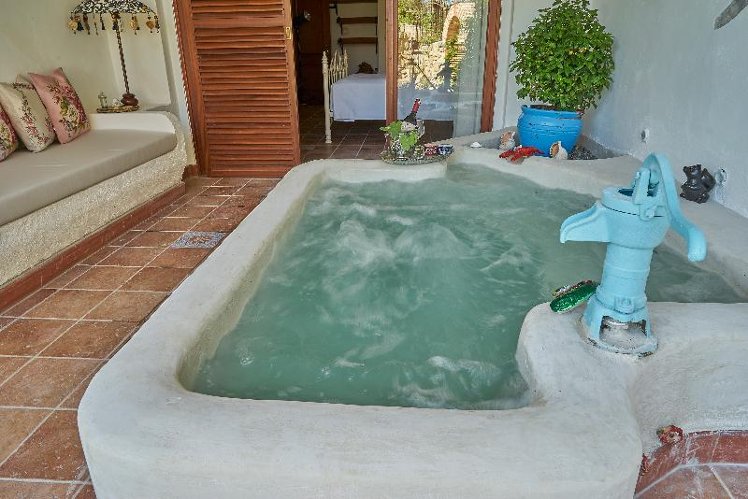 SUITE WITH JACUZZI Room