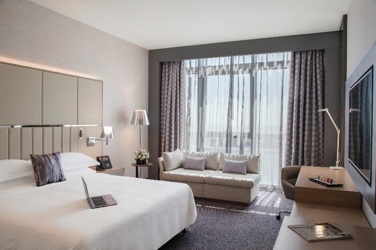 DOUBLE CLUB KING BED Room