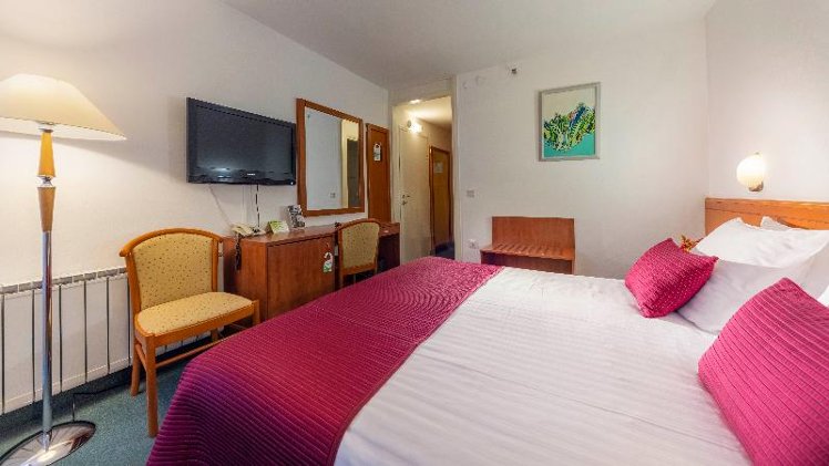 DOUBLE STANDARD Room