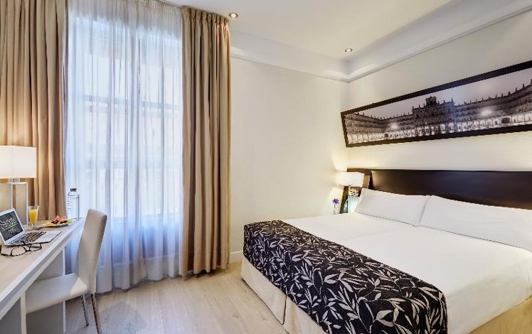 DOUBLE STANDARD Room