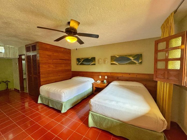 DOUBLE STANDARD Room