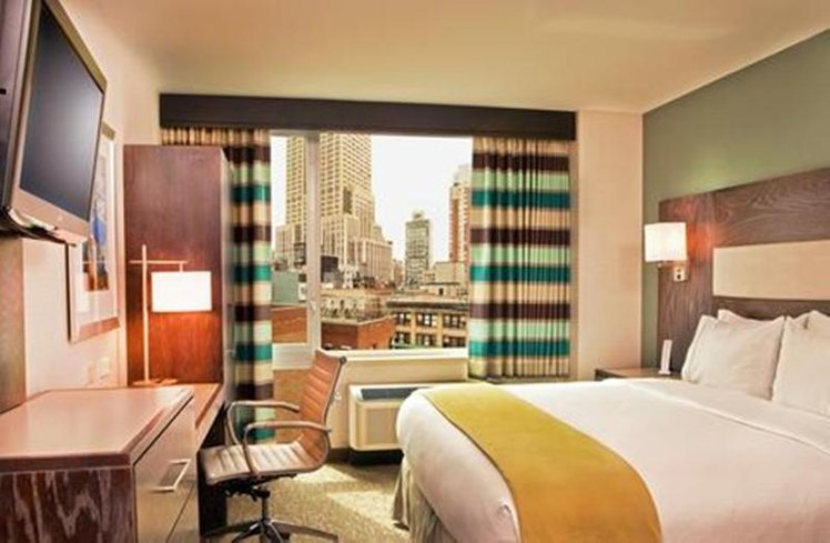 DOUBLE CITY VIEW KING BED Room