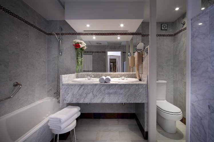 DOUBLE SINGLE USE STANDARD Room